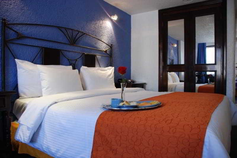 Hotel Emily Pachuca Zewnętrze zdjęcie