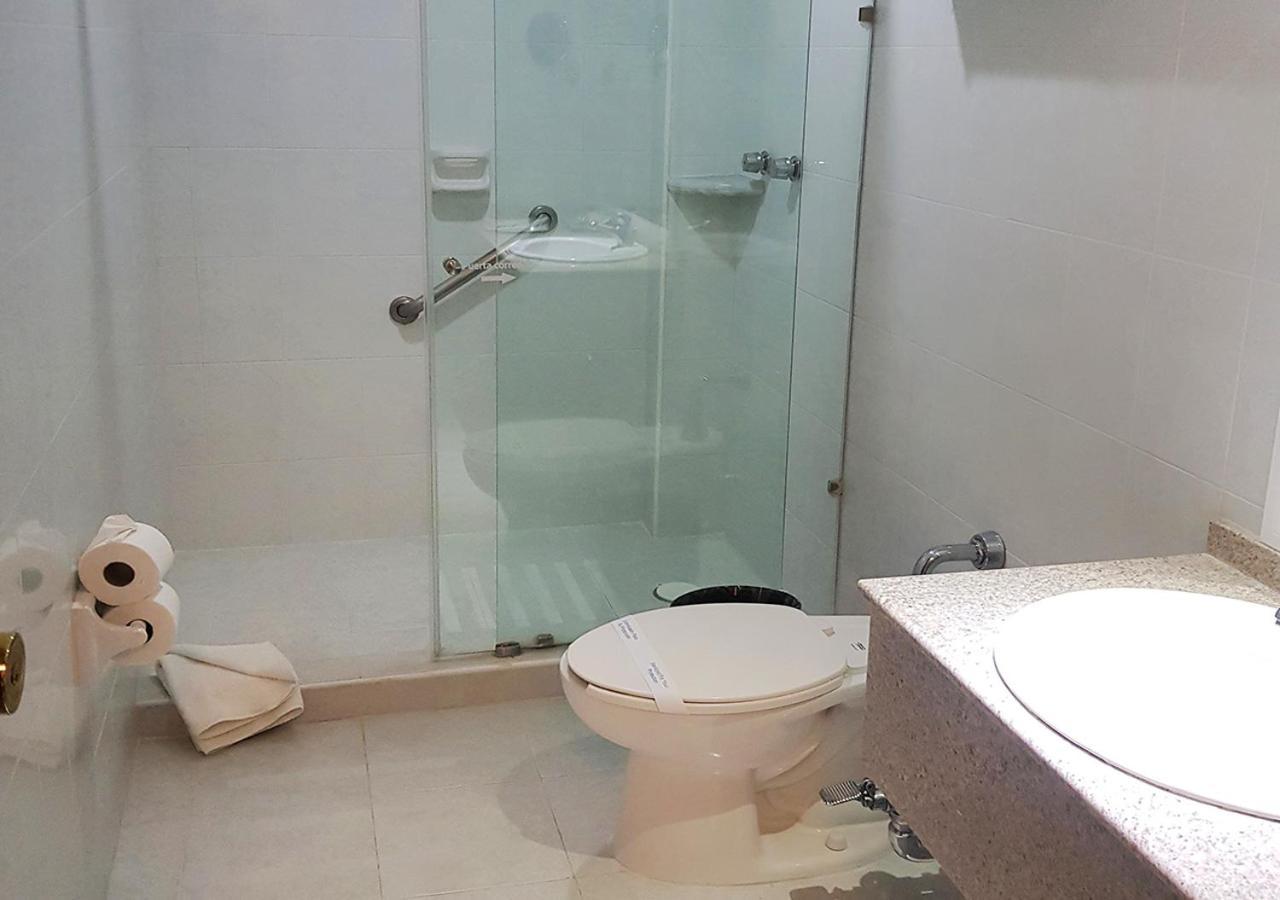 Hotel Emily Pachuca Zewnętrze zdjęcie
